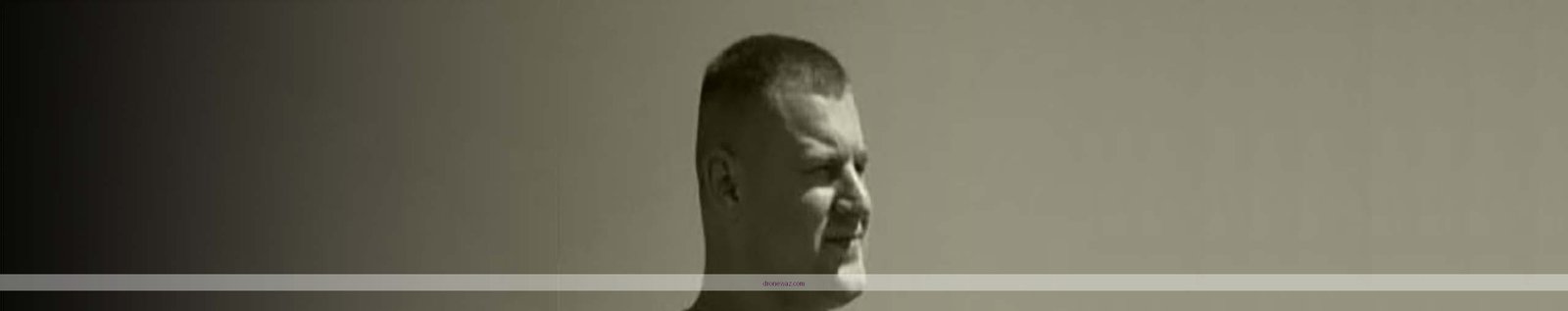 Bowed Low-End Drones Musicians Performance Close-Up Bowed Low End Drones - bowed low-end drones chamber-folk reeds review